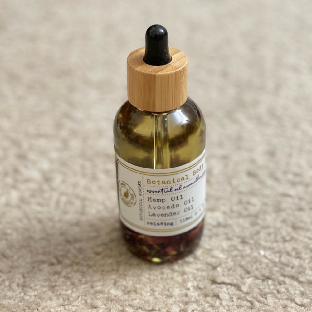 HOME AND BODY CO botanical body oil